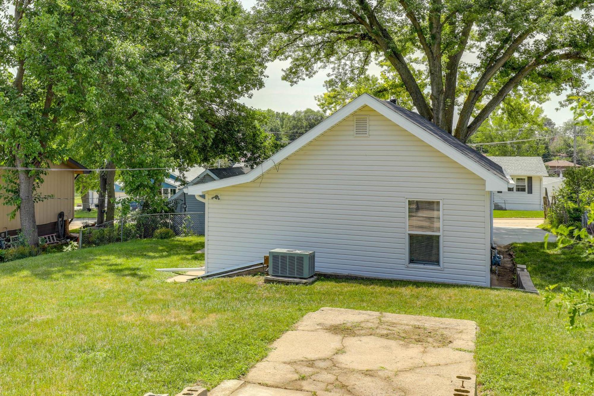 Cozy Omaha Vacation Rental 6 Miles To Downtown! Exterior photo